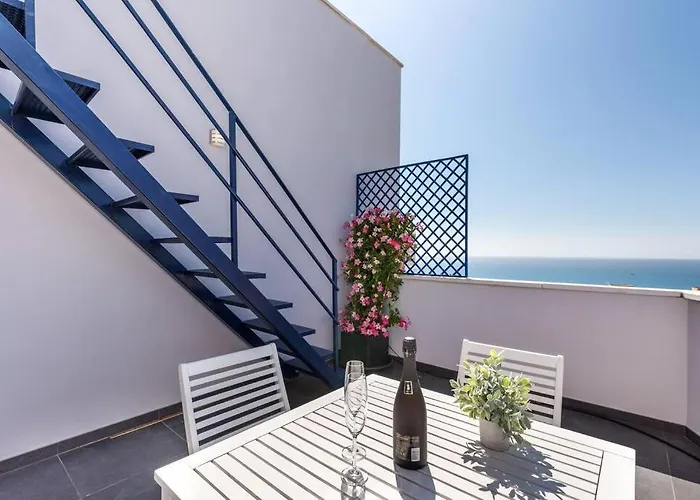 شقة 89-penthouse With Stunning Views,